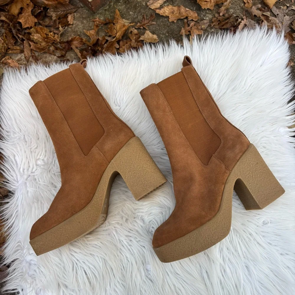 Chinese Laundry Brown Suede Platform Ankle Boots Size 7.5 - Picture 3 of 4